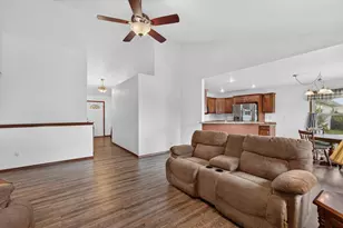 810 Killarny Trail, De Pere, WI 54115 - Photo 9