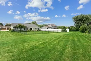 388 Wooden Shoe Cir, Kaukauna, WI 54130 - Photo 31