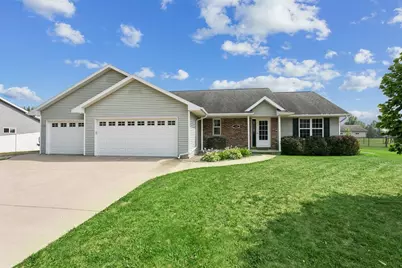 388 Wooden Shoe Circle, Kaukauna, WI 54130 - Photo 1