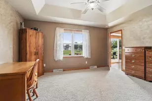 388 Wooden Shoe Cir, Kaukauna, WI 54130 - Photo 13
