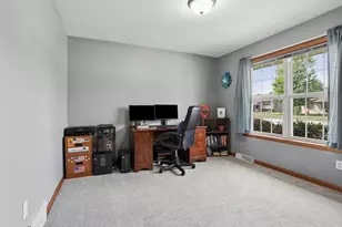 388 Wooden Shoe Cir, Kaukauna, WI 54130 - Photo 19