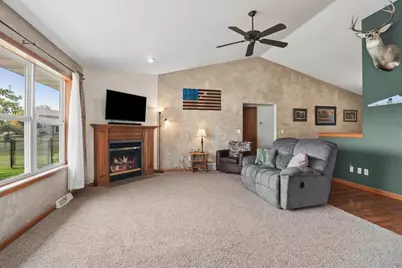 388 Wooden Shoe Circle, Kaukauna, WI 54130 - Photo 5