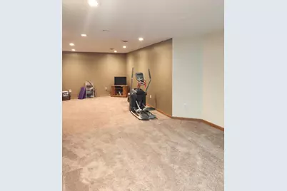 388 Wooden Shoe Circle, Kaukauna, WI 54130 - Photo 3