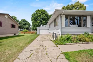 1106 Owena St, Marinette, WI 54143 - Photo 33