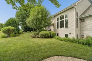 2917 E Fallcreek Ln, Appleton, WI 54913 - Photo 49