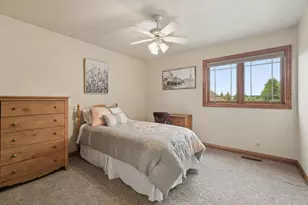 2917 E Fallcreek Ln, Appleton, WI 54913 - Photo 29