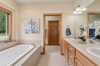 2917 E Fallcreek Lane, Appleton, WI 54913 - Photo 21