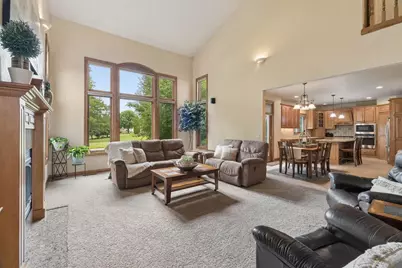 2917 E Fallcreek Lane, Appleton, WI 54913 - Photo 7