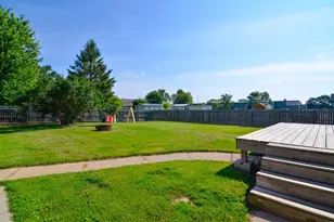 335 E Cedar St, Pulaski, WI 54162 - Photo 35