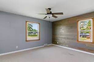 335 E Cedar St, Pulaski, WI 54162 - Photo 15