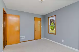 335 E Cedar St, Pulaski, WI 54162 - Photo 19