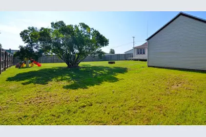 335 E Cedar Street, Pulaski, WI 54162 - Photo 37