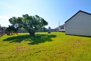 335 E Cedar St, Pulaski, WI 54162 - Photo 37
