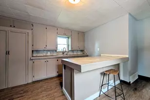 725 Main St, Wrightstown, WI 54180 - Photo 5