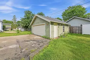 33 W 13th St, Fond du Lac, WI 54935 - Photo 25