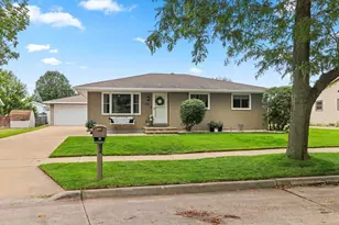 1718 Schaefer Cir, Appleton, WI 54915 - Photo 45