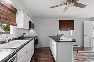 1718 Schaefer Cir, Appleton, WI 54915 - Photo 19