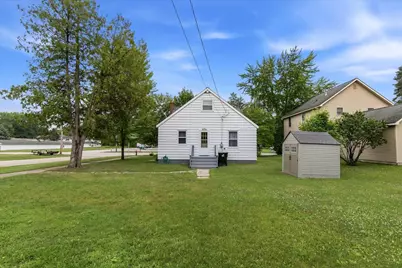 415 N Main Street, Oconto Falls, WI 54154 - Photo 3