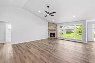 2749 Stelor Dr, Green Bay, WI 54311 - Photo 5