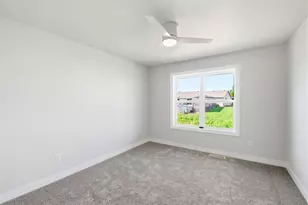 2749 Stelor Dr, Green Bay, WI 54311 - Photo 23