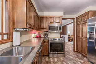 2026 Candle Way, Green Bay, WI 54304 - Photo 17
