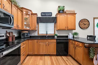 1910 E Sylvan Avenue, Appleton, WI 54915 - Photo 15