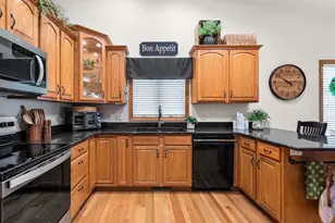 1910 E Sylvan Ave, Appleton, WI 54915 - Photo 15