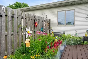 1910 E Sylvan Ave, Appleton, WI 54915 - Photo 45