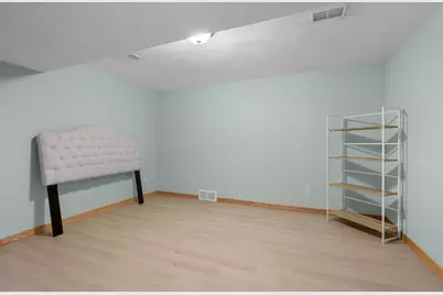 1910 E Sylvan Avenue, Appleton, WI 54915 - Photo 33
