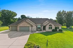 4024 Half Crown, De Pere, WI 54115 - Photo 3