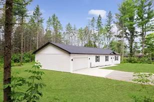 601 Rainbow Cir, Peshtigo, WI 54157 - Photo 9