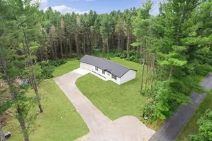 601 Rainbow Cir, Peshtigo, WI 54157 - Photo 11