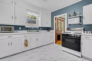 2928 Gilbert St, Marinette, WI 54143 - Photo 11