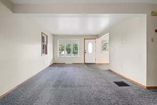 1609 Kimball St, Green Bay, WI 54302 - Photo 7