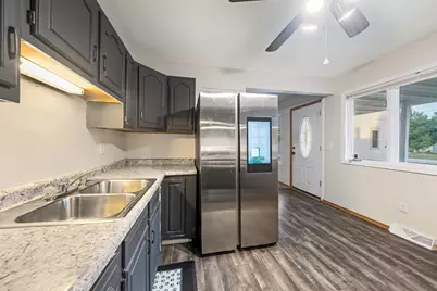 1609 Kimball Street, Green Bay, WI 54302 - Photo 11