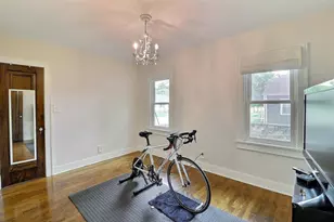 221 Gray St, Green Bay, WI 54303 - Photo 9