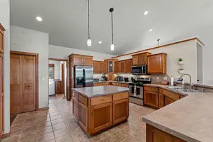 568 Royal Saint Pats Dr, Wrightstown, WI 54180 - Photo 21