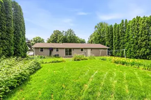 519 Robert Ln, Green Bay, WI 54311 - Photo 29