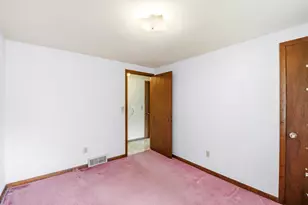 519 Robert Ln, Green Bay, WI 54311 - Photo 17