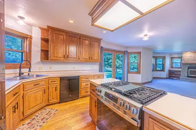 212 S Birch Avenue, Gillett, WI 54124 - Photo 9