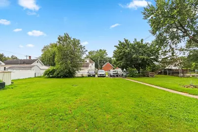 1352 Day Street, Green Bay, WI 54302 - Photo 5