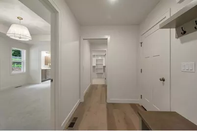 2480 Brenner Place, Green Bay, WI 54301 - Photo 17