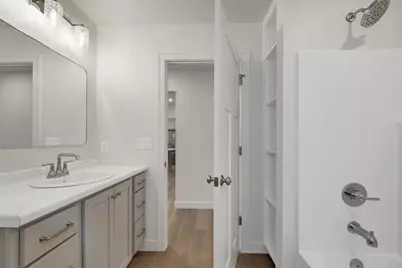 2480 Brenner Place, Green Bay, WI 54301 - Photo 31