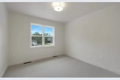 2480 Brenner Place, Green Bay, WI 54301 - Photo 29