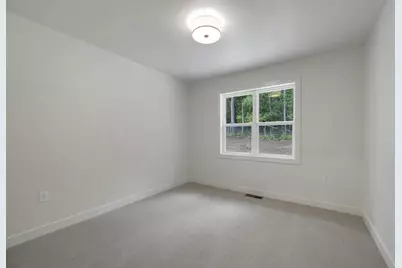 2480 Brenner Place, Green Bay, WI 54301 - Photo 27
