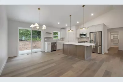 2480 Brenner Place, Green Bay, WI 54301 - Photo 3