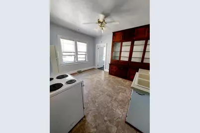 920 Dousman Street, Green Bay, WI 54303 - Photo 3