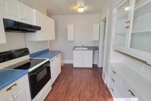 920 Dousman St, Green Bay, WI 54303 - Photo 15