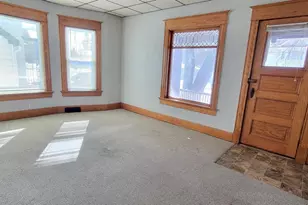 920 Dousman St, Green Bay, WI 54303 - Photo 9