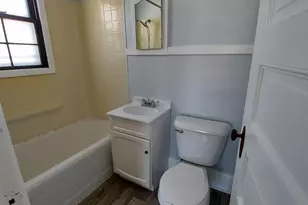 920 Dousman St, Green Bay, WI 54303 - Photo 7